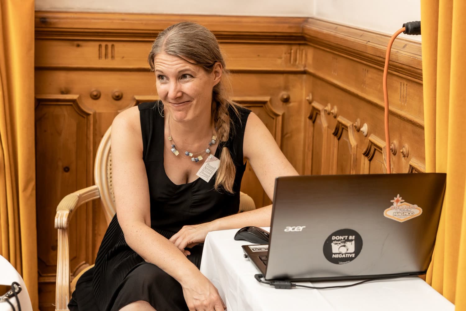 Stefanie Blochwitz bei der Arbeit während einer Veranstaltung